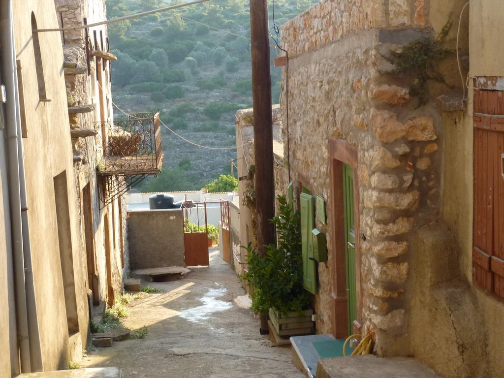 St. George Sykoussis Traditional Residence Agios Georgios Sykousis Pokoj fotografie