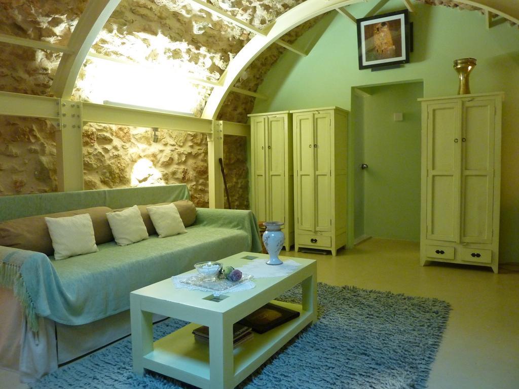 St. George Sykoussis Traditional Residence Agios Georgios Sykousis Pokoj fotografie