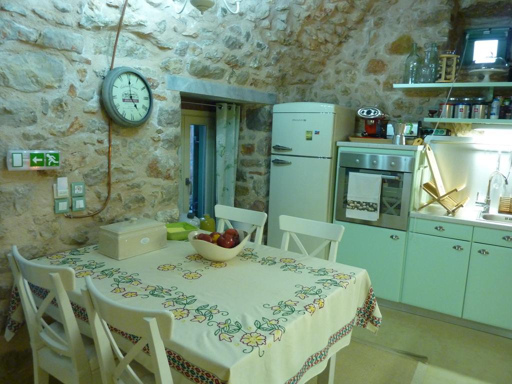St. George Sykoussis Traditional Residence Agios Georgios Sykousis Pokoj fotografie